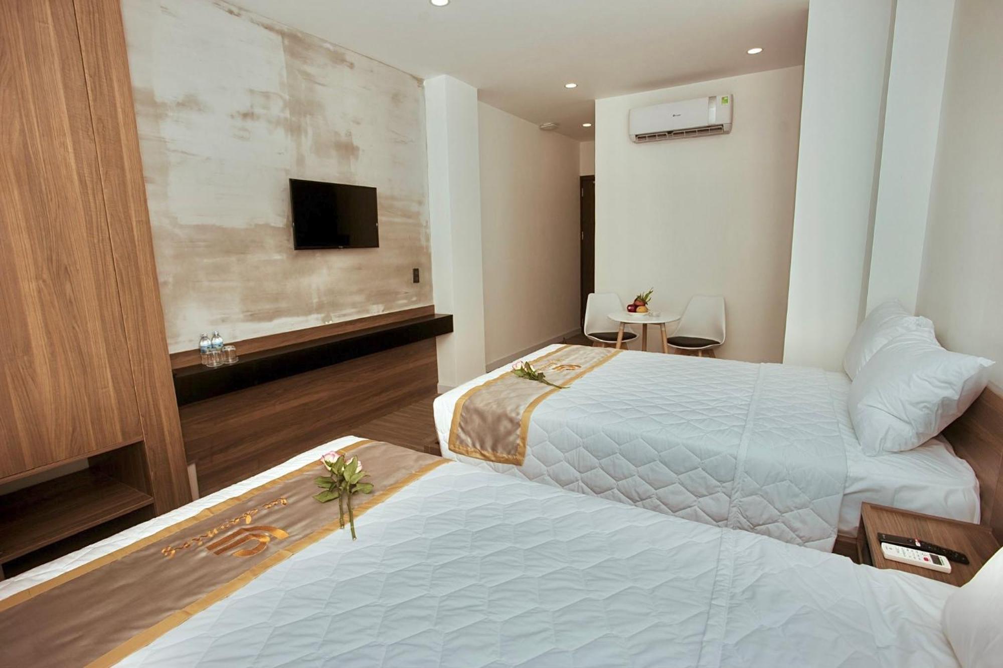 Lee Charming Hotel Nha Trang Buitenkant foto