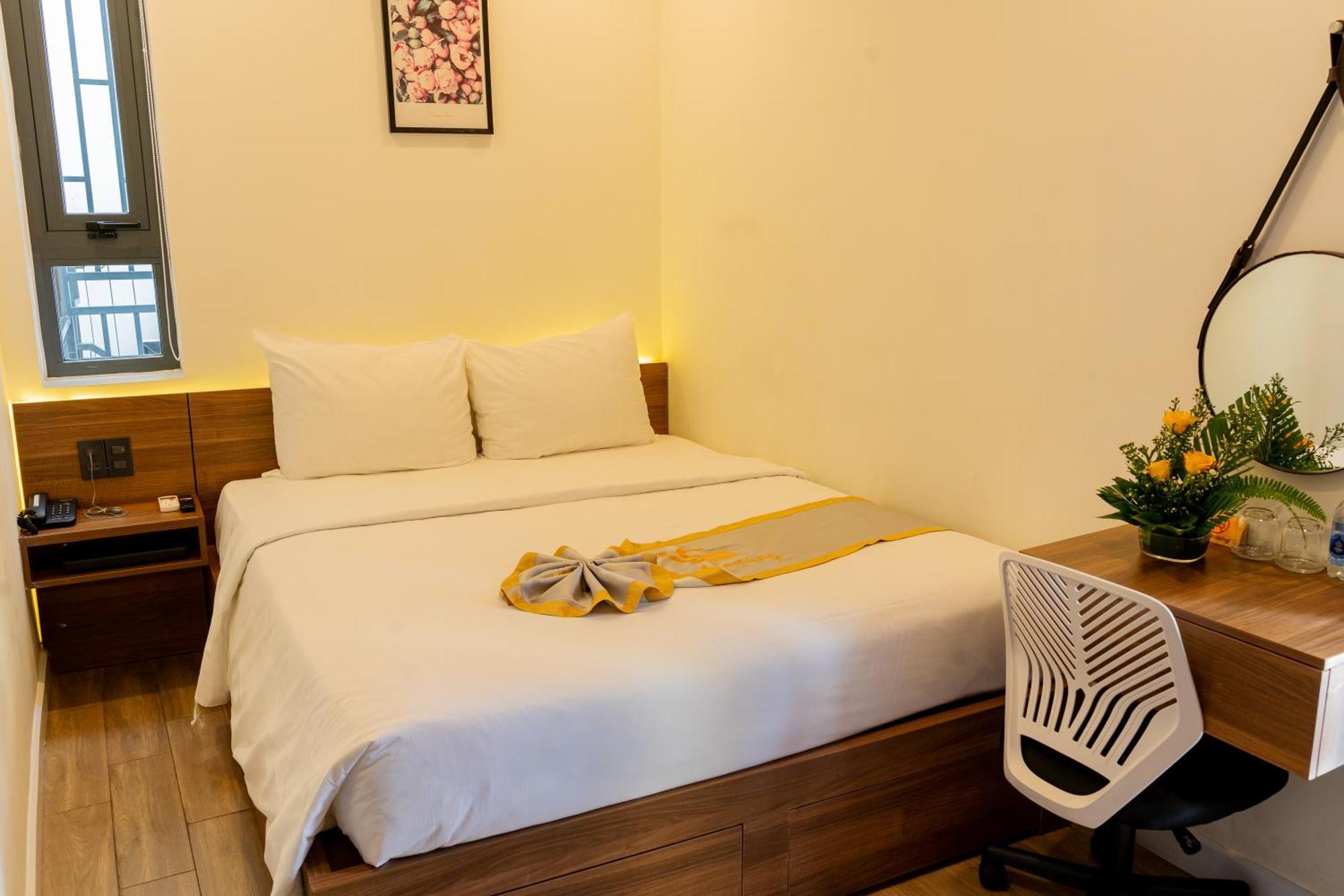 Lee Charming Hotel Nha Trang Buitenkant foto