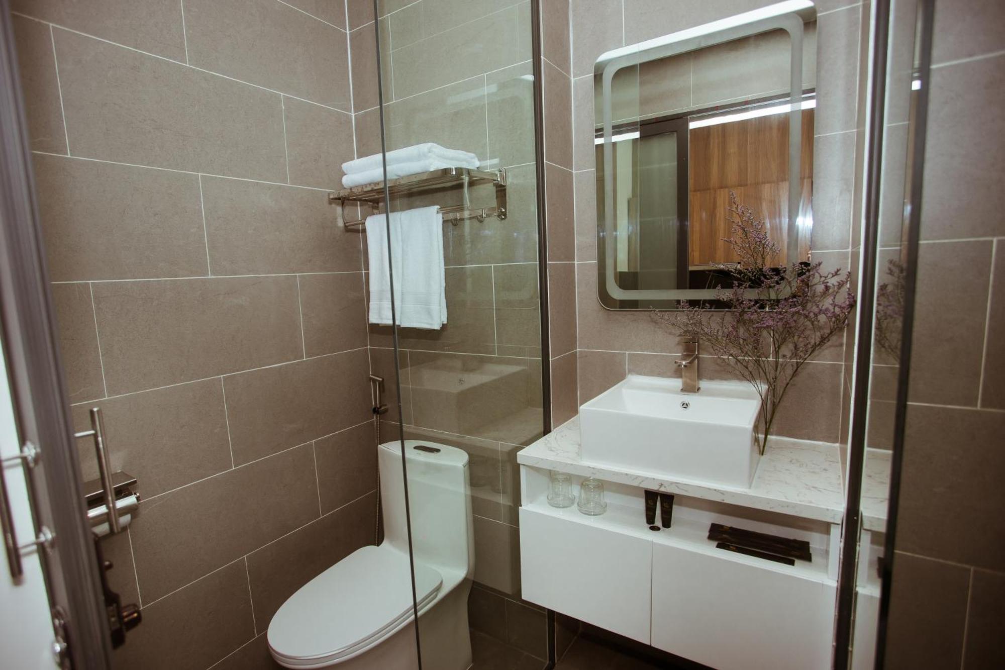 Lee Charming Hotel Nha Trang Buitenkant foto
